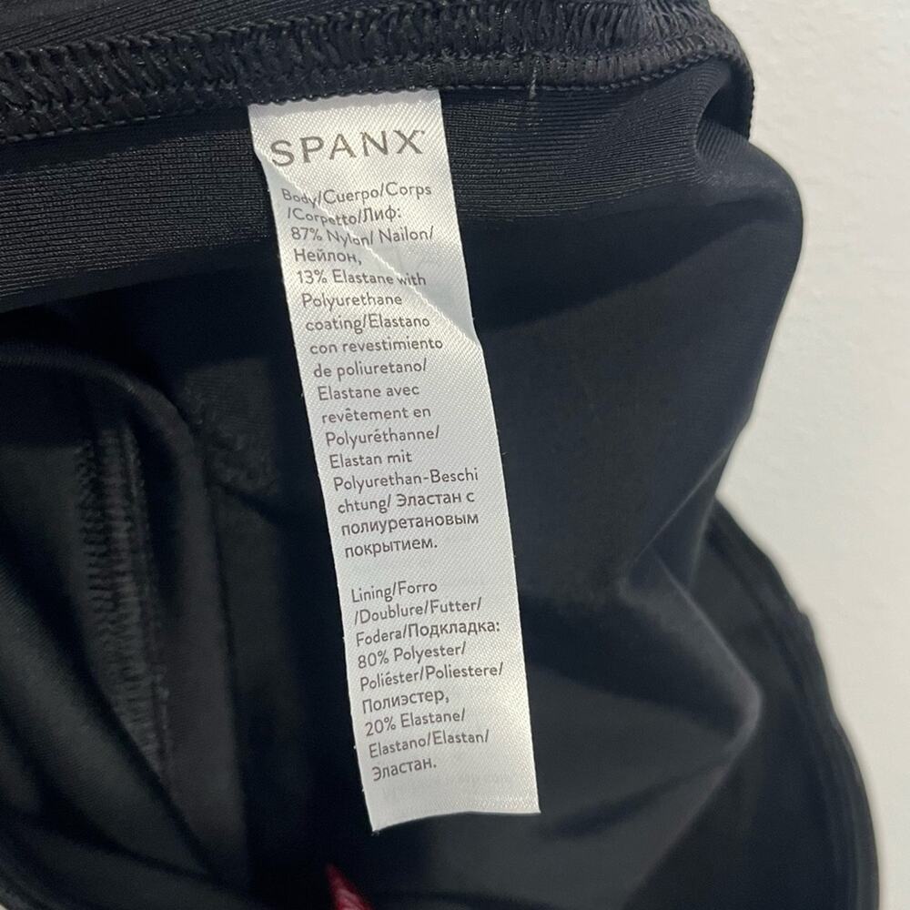 SOLDDDSPANX Faux Leather Black High Rise Legging‎ Medium - Picture 4 of 5